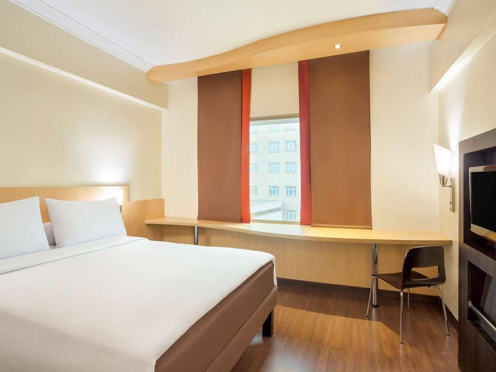 Tamarin Hotel Jakarta Manage By Vib Hospitality Management Bilik gambar